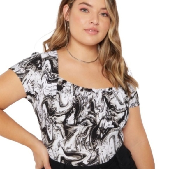 Rue21 Plus Black Marble Swirl Print Ruched Bust Top - Picture 1 of 4